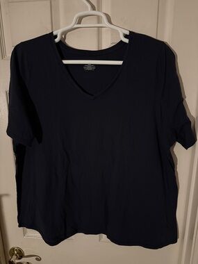 Lane Bryant 26/28 V-Neck Perfect Sleeve Tee - Navy